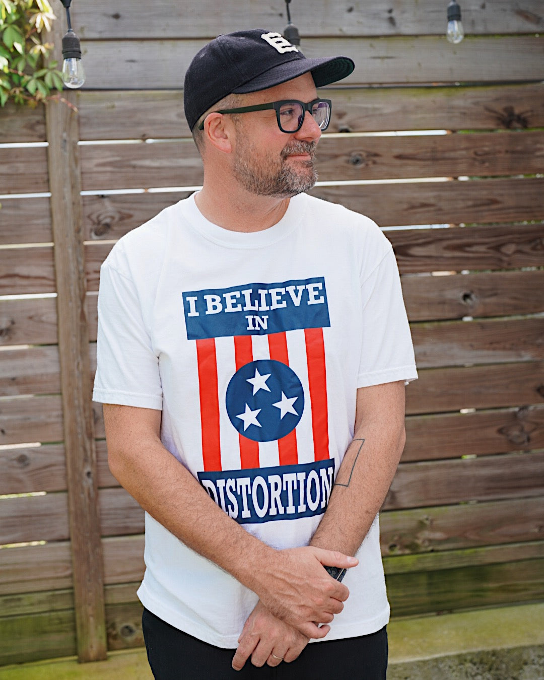 I BELIEVE IN DISTORTION tee